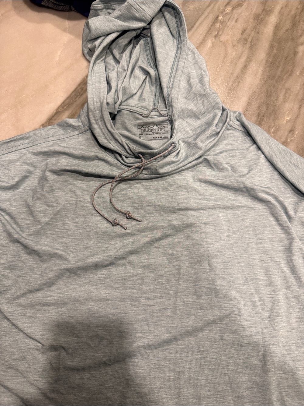 Patagonia Women's Heather Light Gray Hooded Pullover